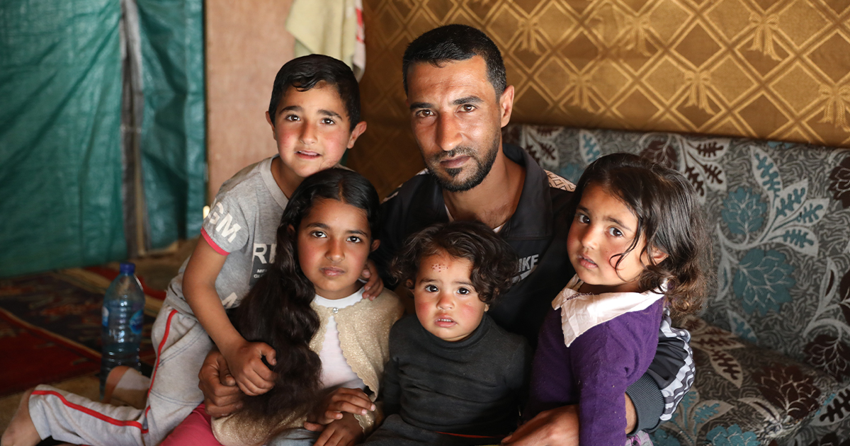 Syrian family © UNHCR/Houssam Hariri 